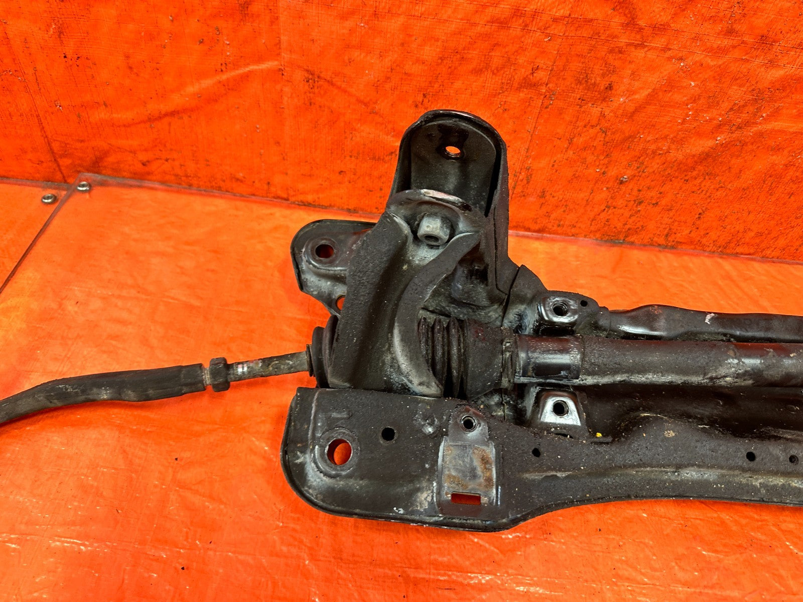 90 91 HONDA CIVIC HATCHBACK   FRONT SUBFRAME FRONT PORTION   OEM 32512