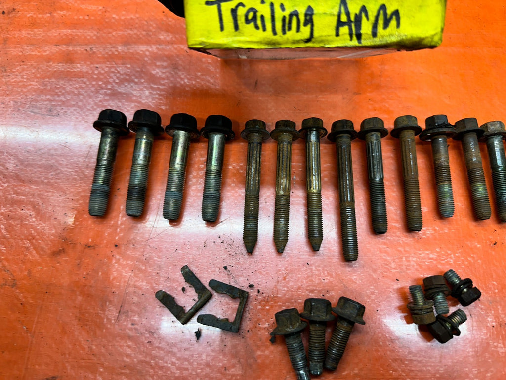 94-01 ACURA INTEGRA REAR TRAILING ARM MOUNTING BOLTS HARDWARE SET OEM #34010