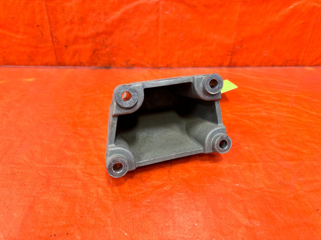 13 16 HYUNDAI GENESIS COUPE 3.8L   DRIVER LEFT   ALUMINUM ENGINE BRACKET 2992