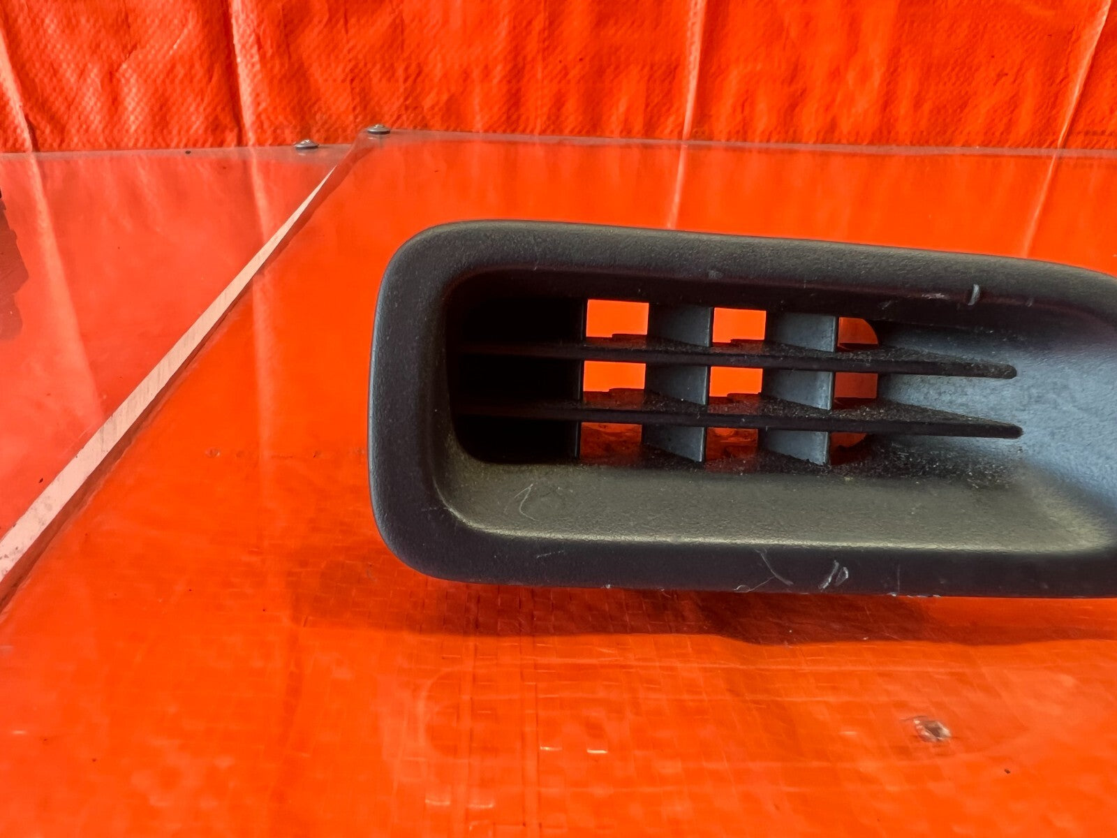 99 01 HONDA CR V PASSENGER RIGHT AC AIR CONDITIONING SMALL VENT R RH   OEM #1215