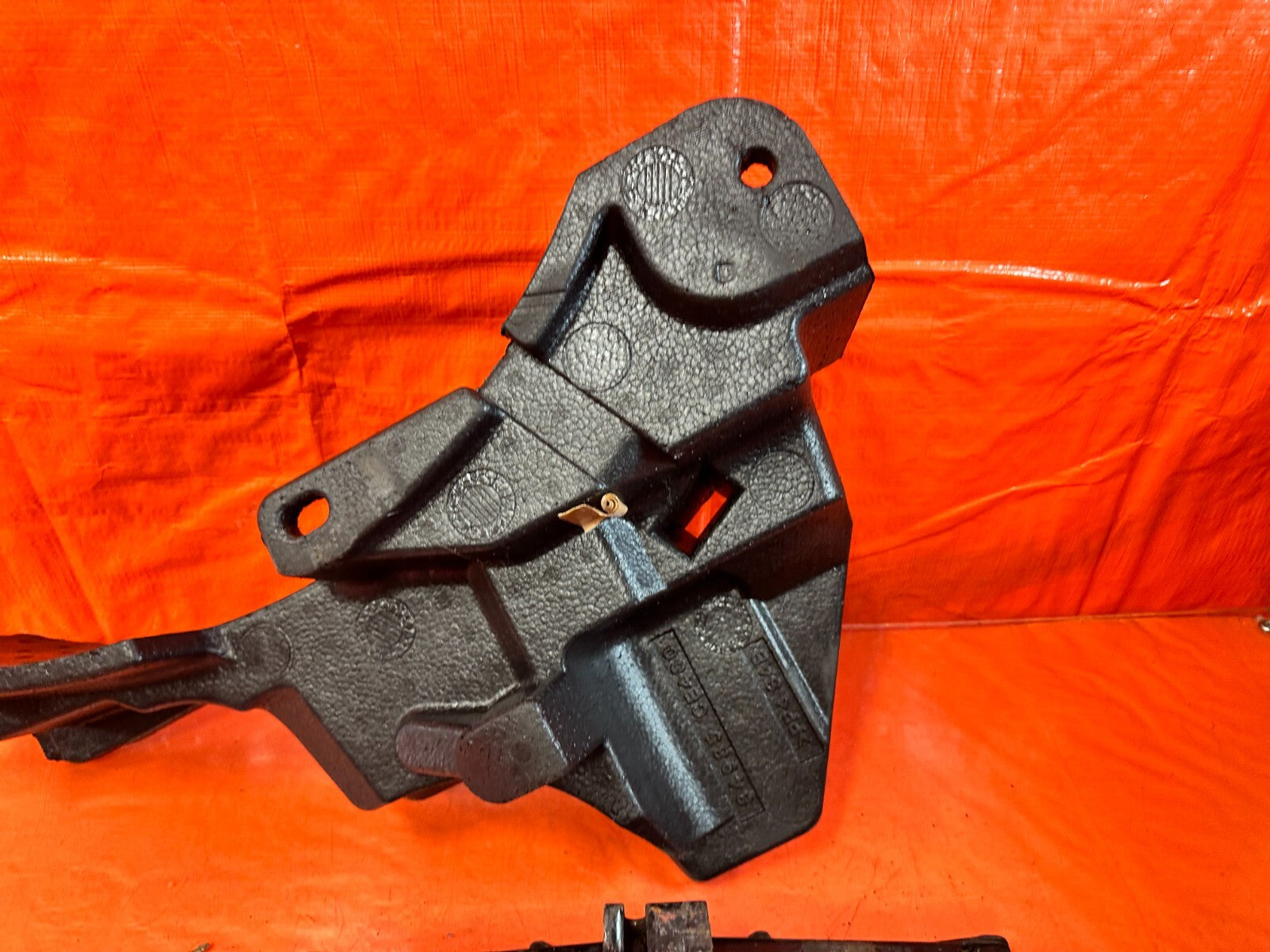 04 08 NISSAN 350Z CONVERTIBLE   SPARE TIRE FOAM W/ JACK AND LUG TOOL OEM #26213