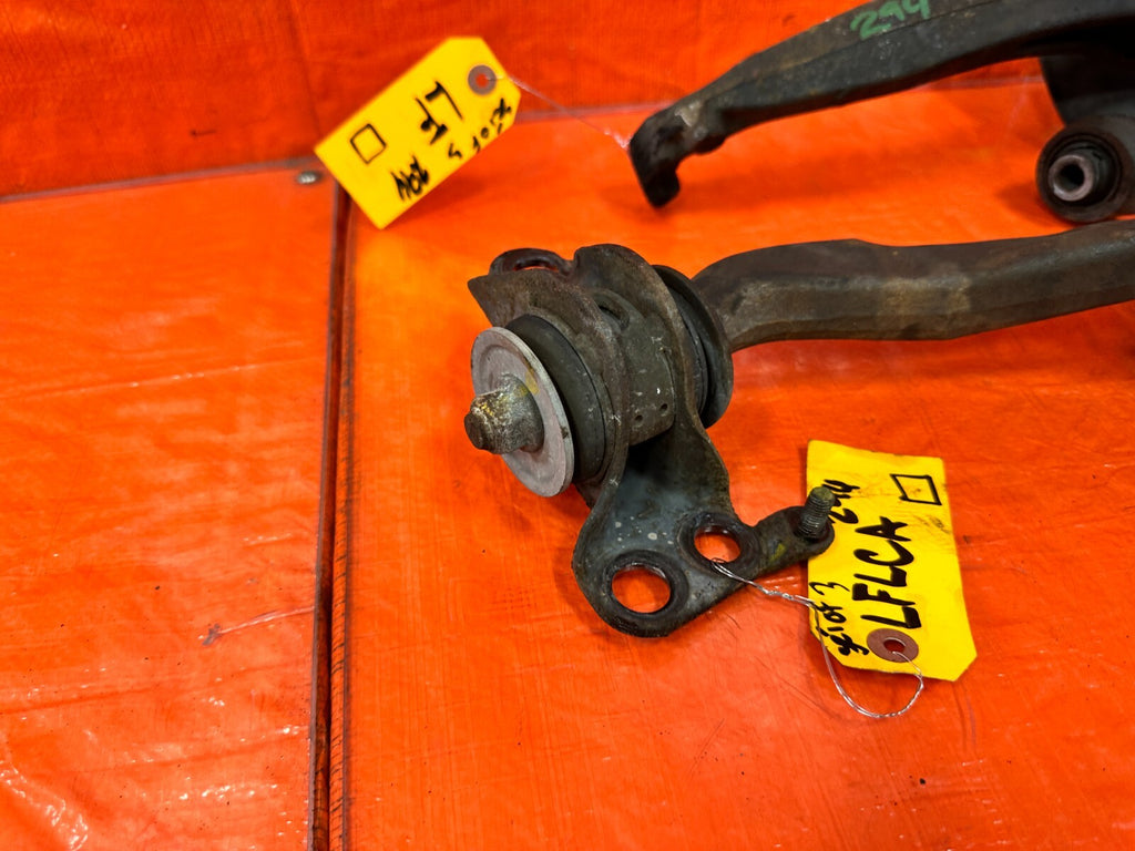 93 97 HONDA DEL SOL S & SI DRIVER LEFT FRONT SPINDLE KNUCKLE HUB & ARMS OEM #29423