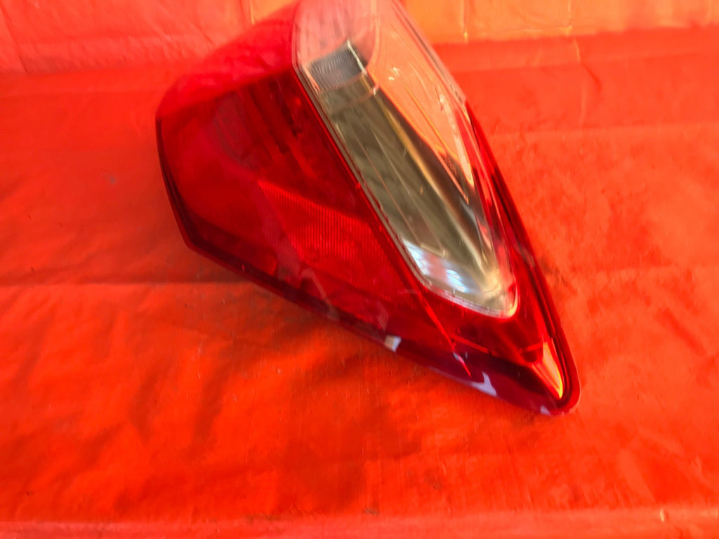 OEM 2014 2015 HONDA ACCORD SEDAN NON LED PASSENGER RIGHT OUTER TAIL LIGHT LAMP4