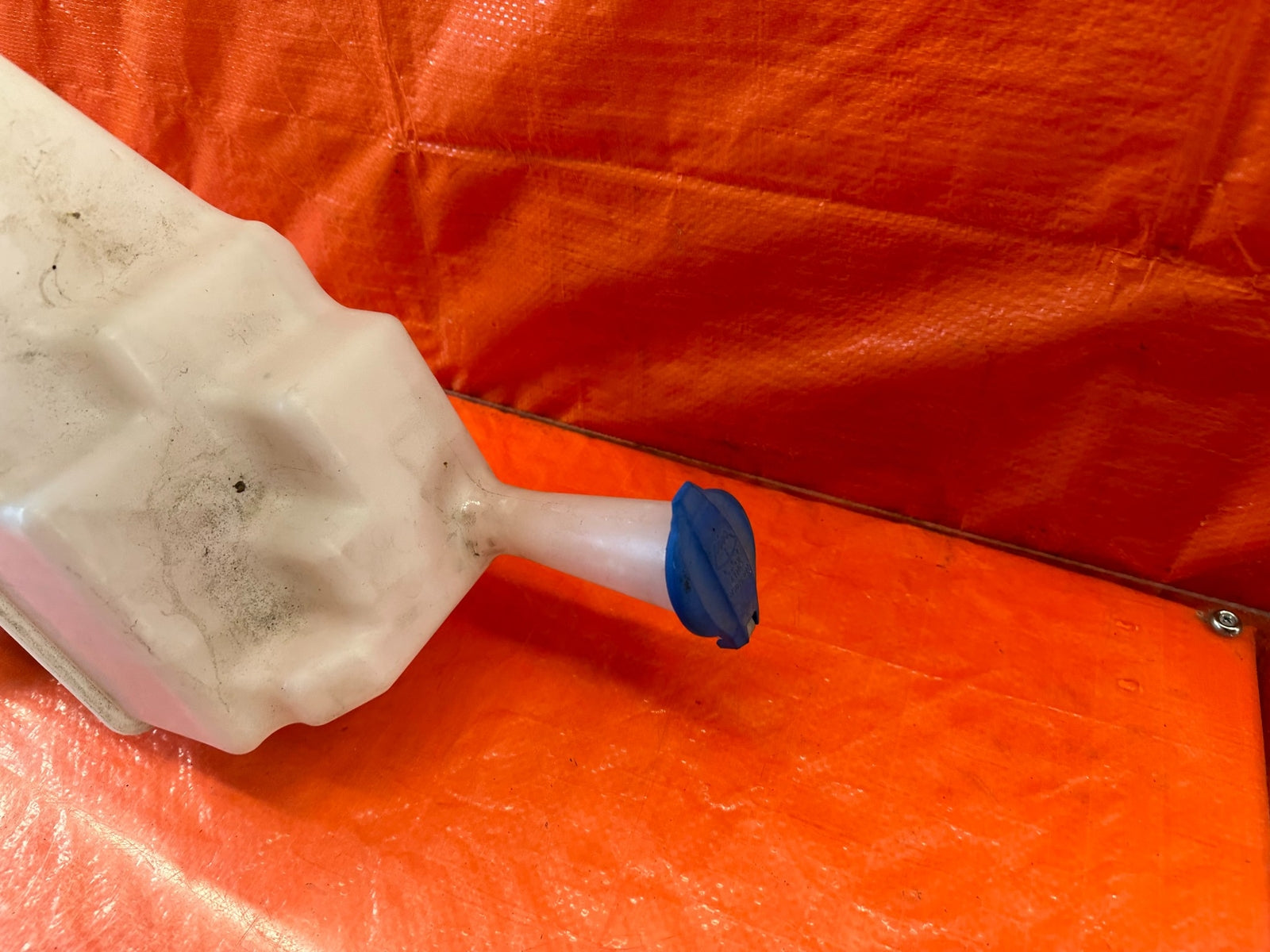 13 16 HYUNDAI GENESIS COUPE WINDSHIELD WIPER FLUID RESERVOIR TANK W/ MOTORS #2194