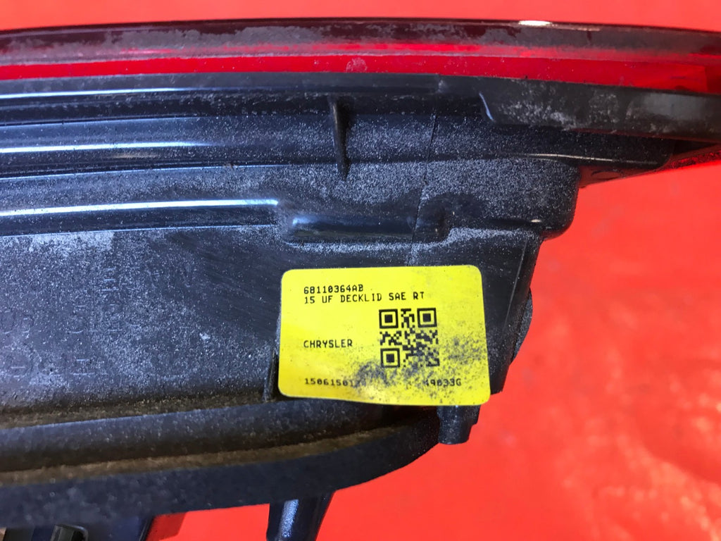 OEM 2015 2016 2017 CHRYSLER 200 PASSENGER RIGHT INNER TRUNK TAIL LIGHT LAMP6