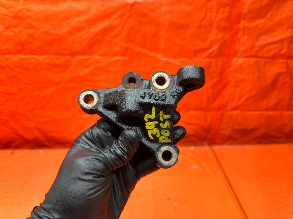 04-05 ACURA TSX 4D 2.4L K24A2 ENGINE TIMING SIDE POST MOUNT BRACKET OEM #3420