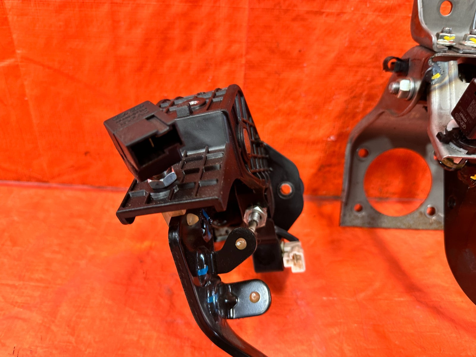 13 16 HYUNDAI GENESIS COUPE 3.8L   6 SPEED MANUAL BRAKE CLUTCH PEDAL PEDALS OEM7
