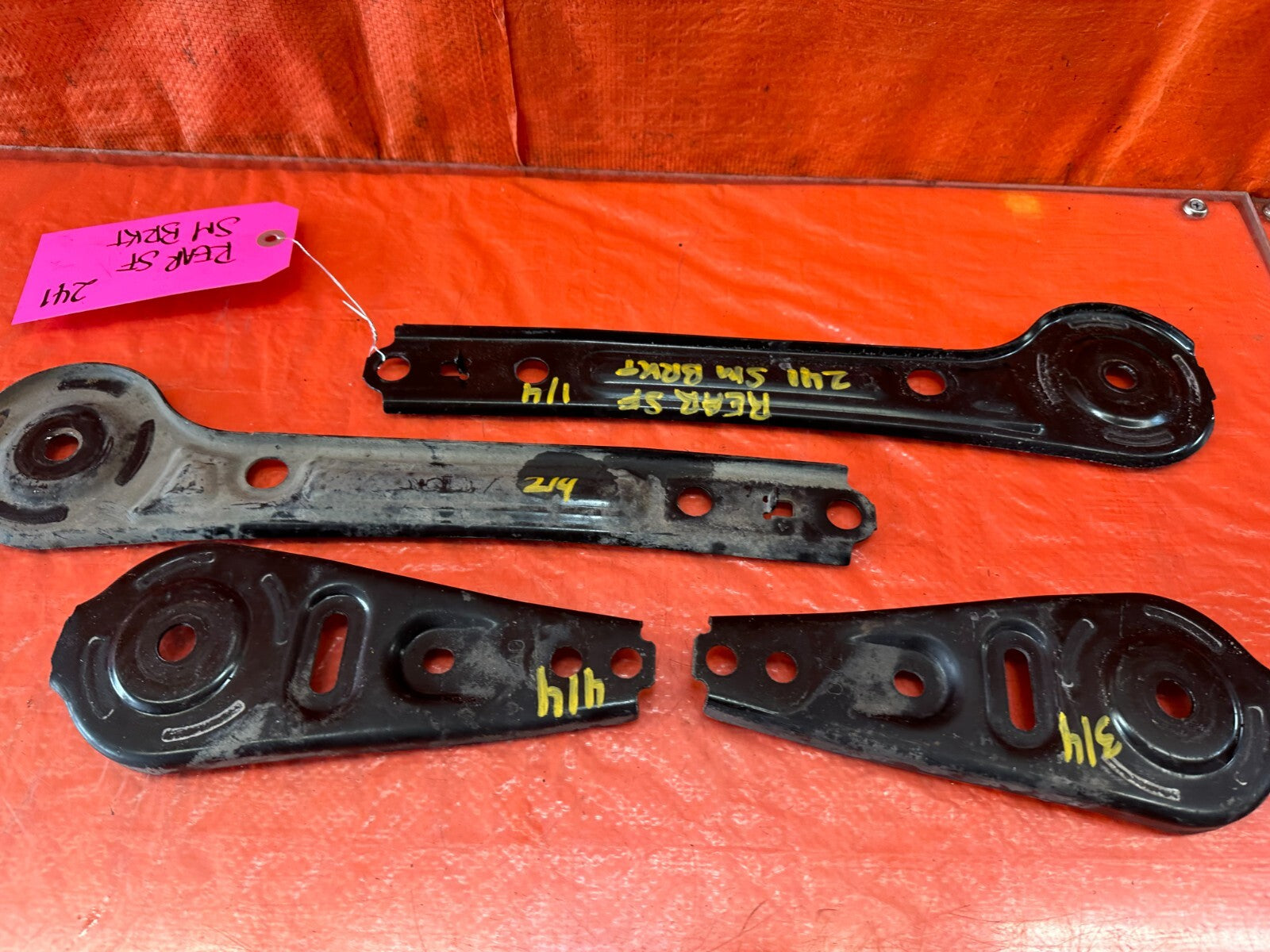 13 17 HONDA ACCORD SEDAN   REAR SUB FRAME CROSSMEMBER MOUNTING BRACKETS OEM 2414