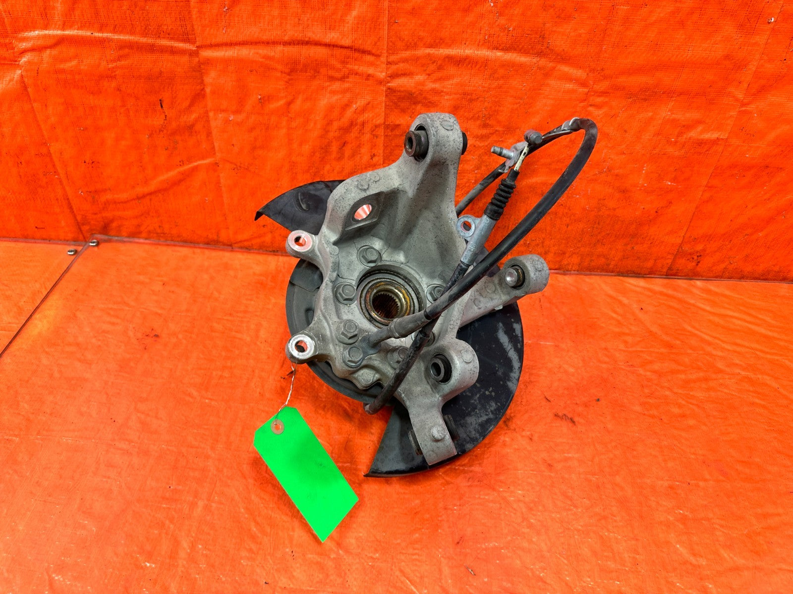 14 20 INFINITI Q50 Q60 RIGHT REAR SPINDLE KNUCKLE HUB   OEM #3141