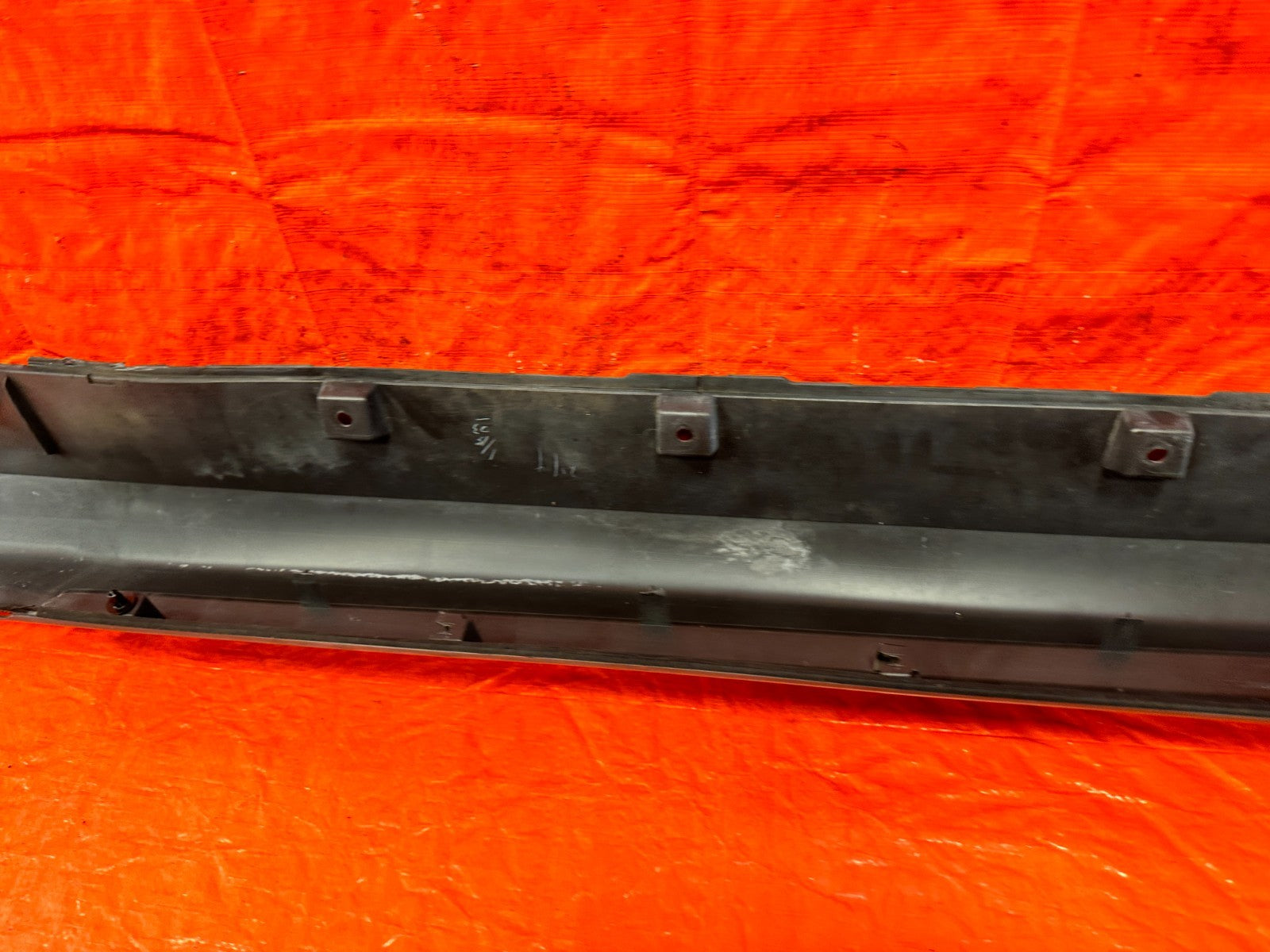 2008 INFINTI G37 COUPE SPORT SIDE SKIRT ROCKER MOLDING TRIM RIGHT OEM 32016