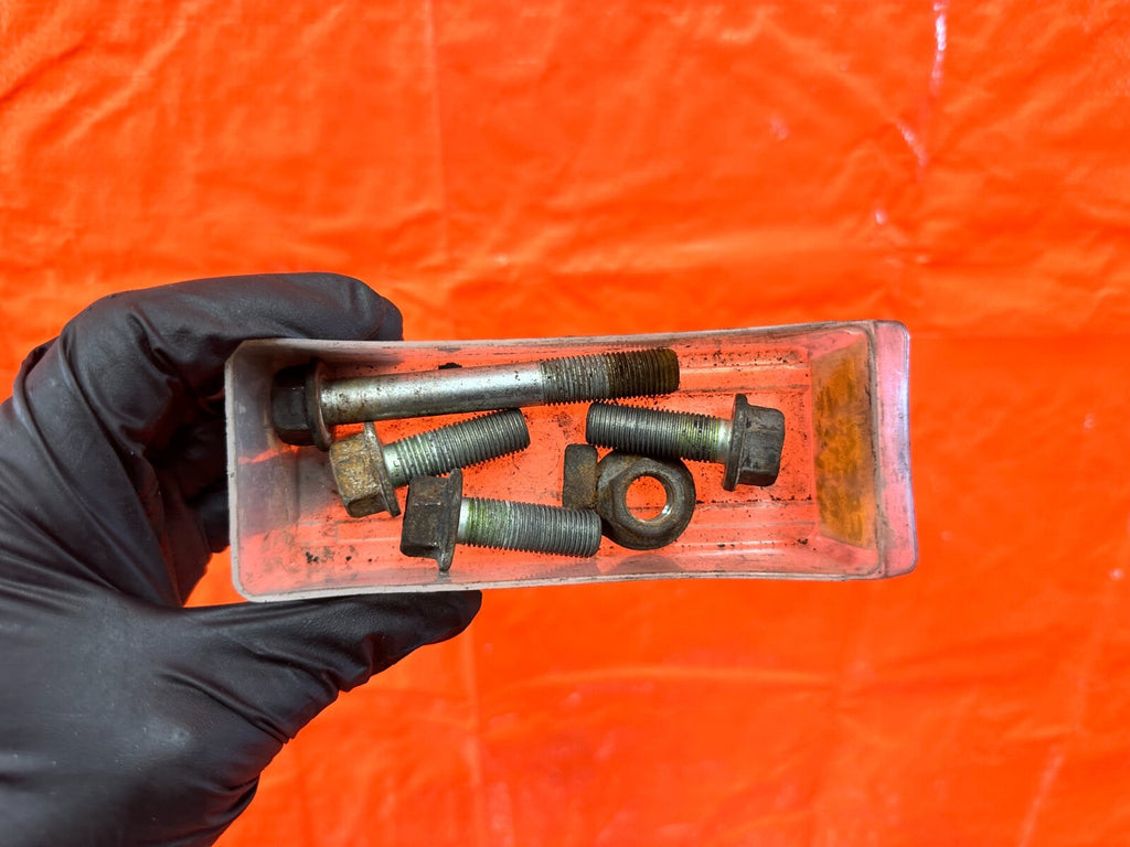 06 11 HONDA CIVIC SI   K20Z3   FRONT TRANSMISSION MOUNT BOLTS HARDWARE OEM #2820