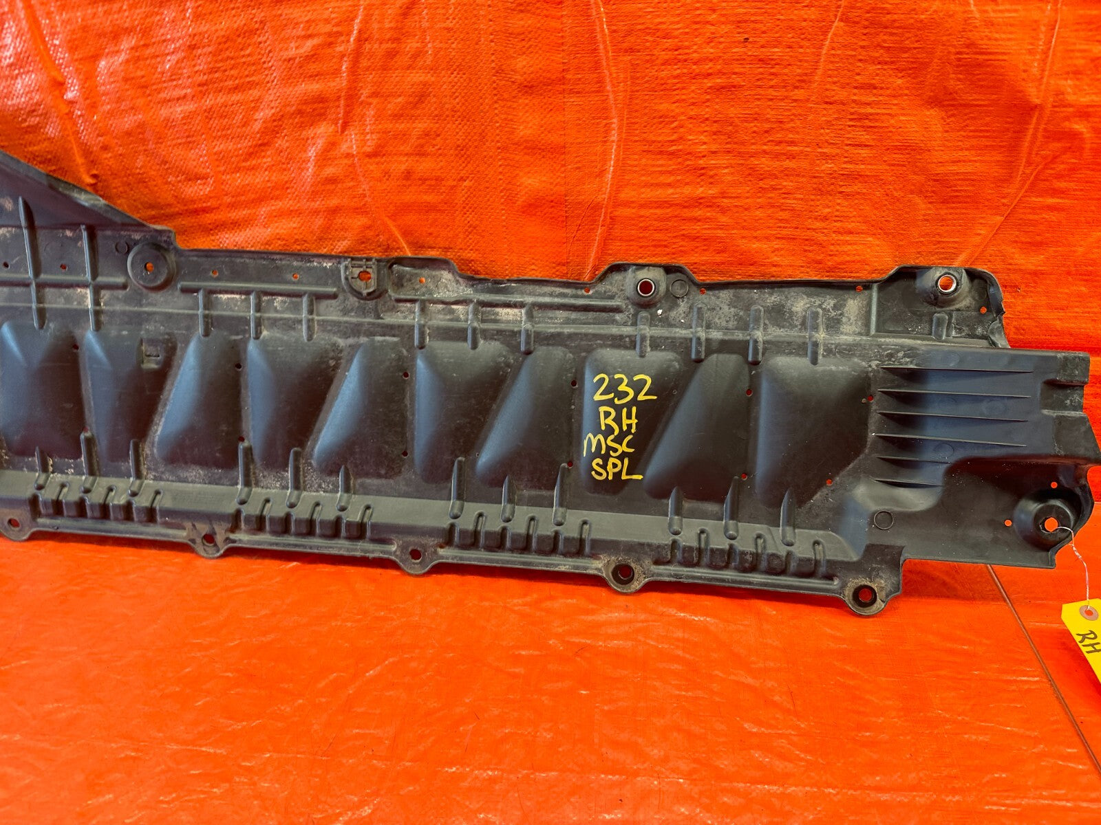 09 13 INFINITI G37 CONVERTIBLE PASSENGER RIGHT UNDER BODY SPLASH SHIELD OEM 2323