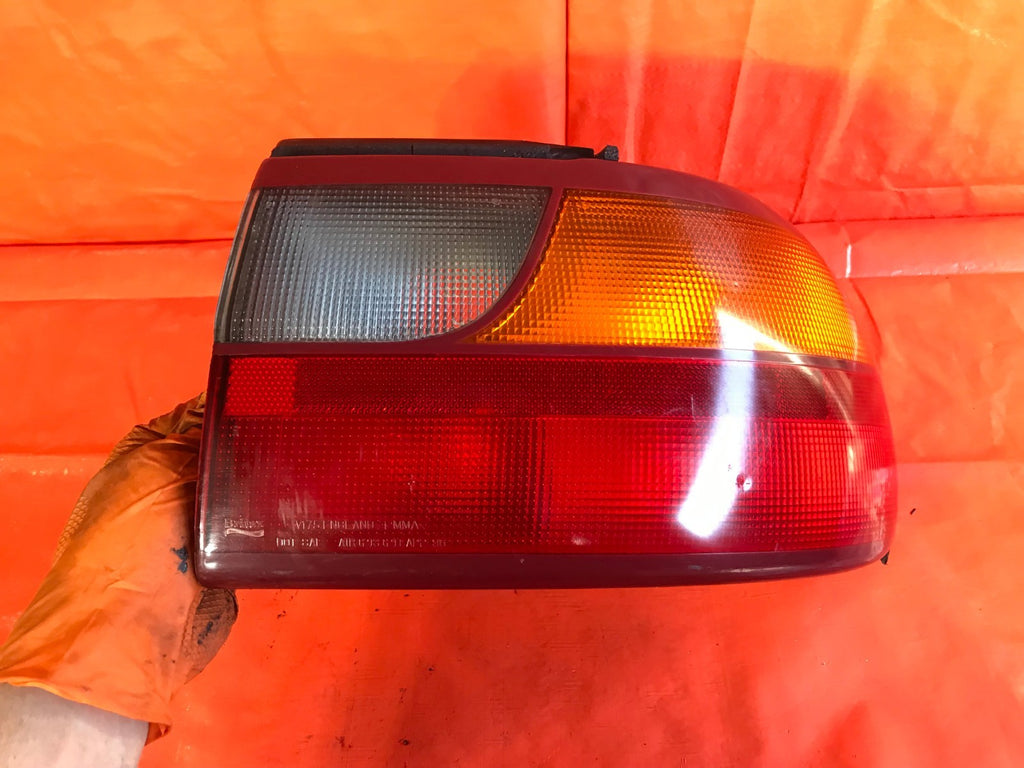 OEM 1997 1998 1999 CHEVROLET CHEVY MALIBU PASSENGER RIGHT TAIL LIGHT LAMP R RH0