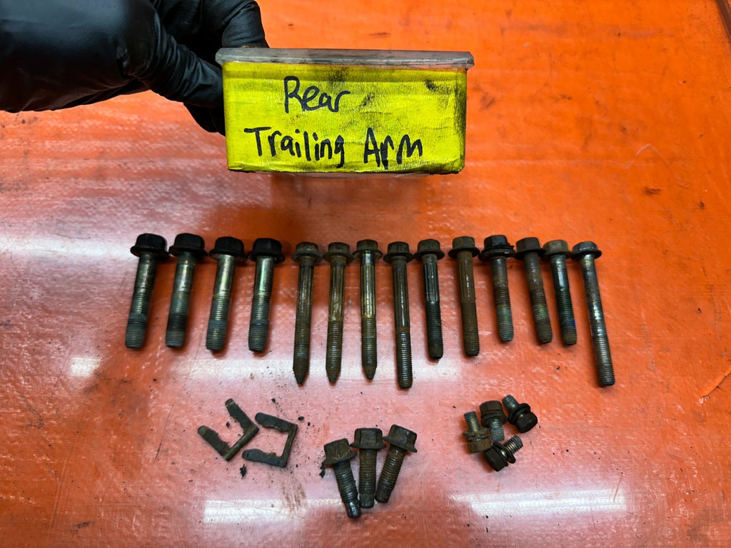 94-01 ACURA INTEGRA REAR TRAILING ARM MOUNTING BOLTS HARDWARE SET OEM #3400