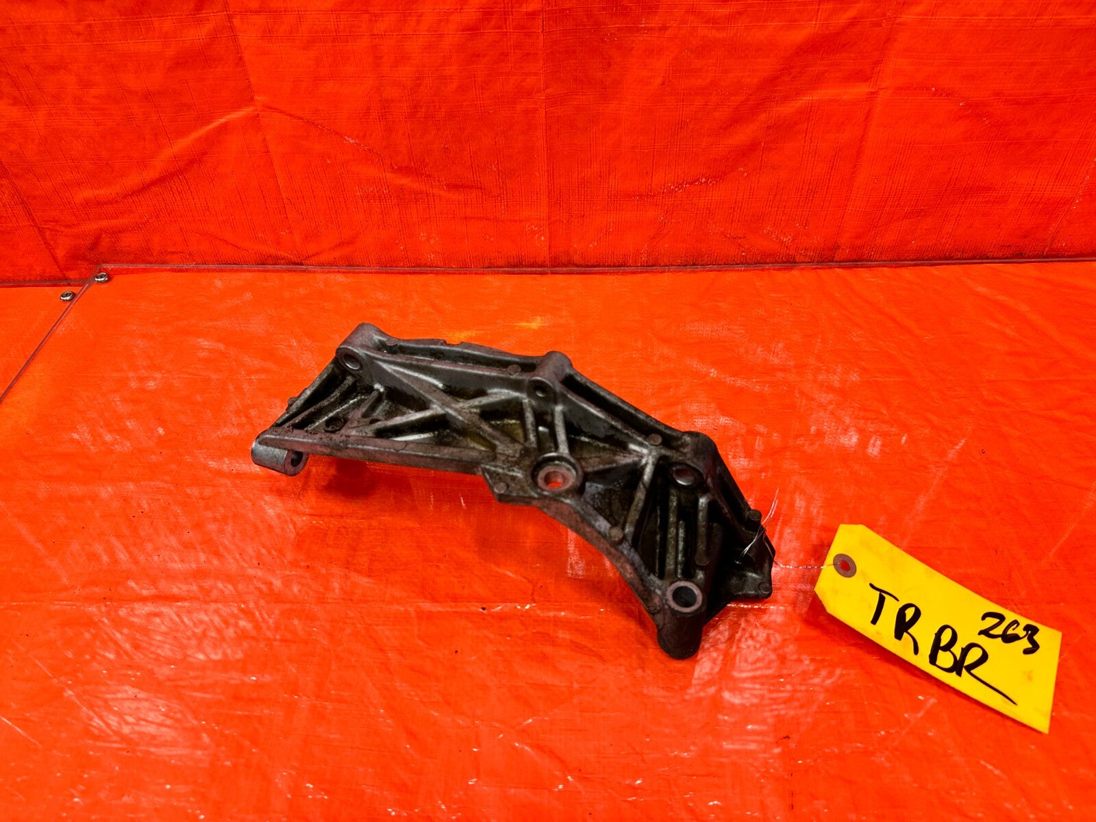 97 01 HONDA PRELUDE   AUTOMATIC AUTO AT A/T LOWER TRANSMISSION BRACKET BRACE 2630