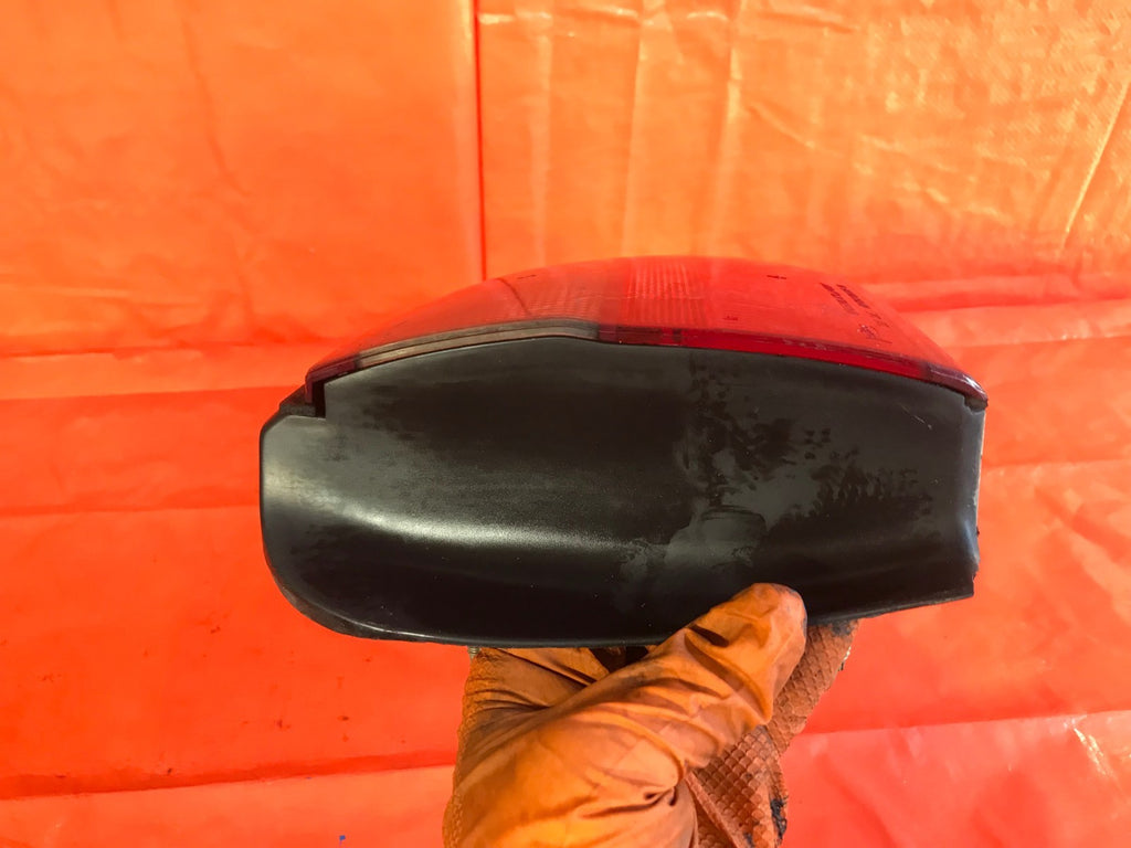 OEM 1997 1998 1999 CHEVROLET CHEVY MALIBU PASSENGER RIGHT TAIL LIGHT LAMP R RH5