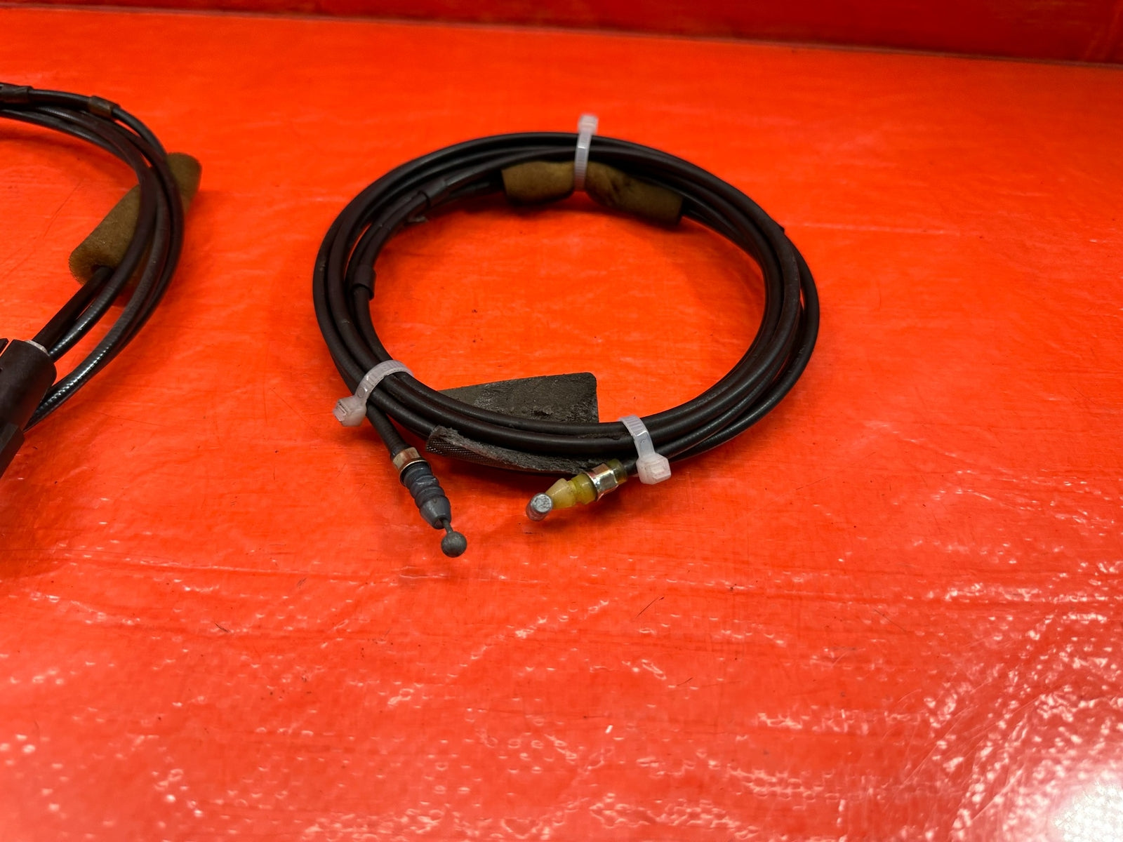 90 93 ACURA INTEGRA 2D   TRUNK AND GAS RELEASE CABLE WIRE CORD   OEM #1895