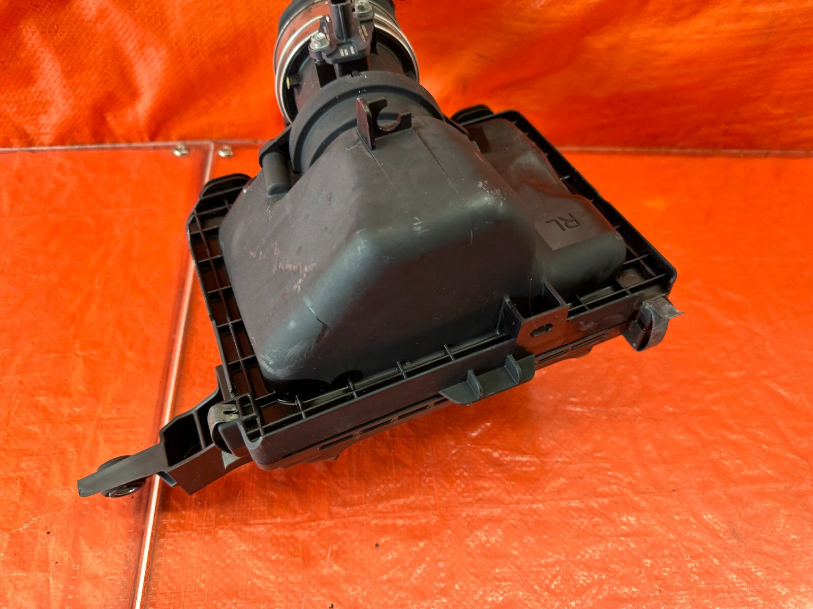 16 20 INFINITI Q50 Q60 3.0 AIR INTAKE HOUSING W/ INLET DUCT ARM RIGHT R OEM #2223