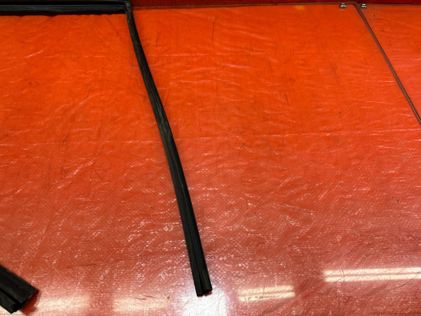 08 12 HONDA ACCORD SEDAN   DRIVER LEFT REAR WINDOW GLASS RUN CHANNEL OEM #2391