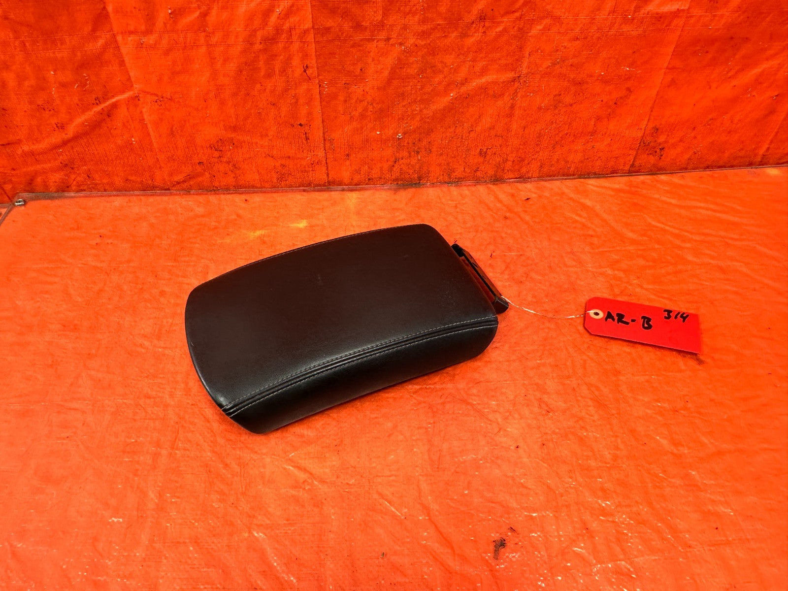 16 20 INFINITI Q50 & Q60   ARM REST CENTER CONSOLE FLIP UP LID TRIM   OEM #3140