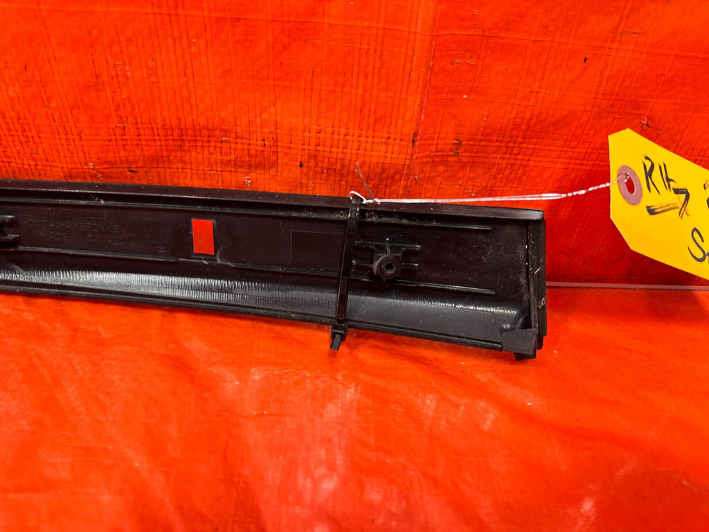 96 00 HONDA CIVIC COUPE & HATCH PASSENGER RIGHT DOOR SASH TRIM MOLDING STRIP 2875