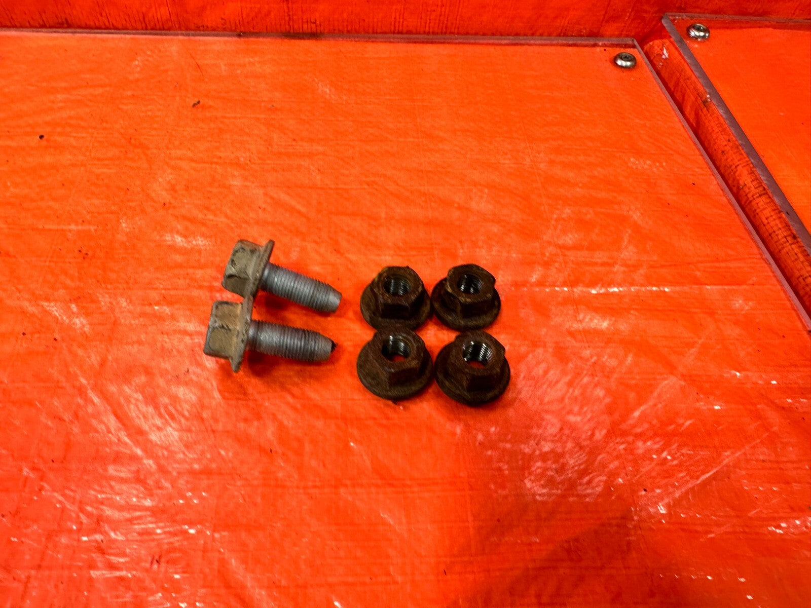 90 93 MAZDA MX 5 MIATA   REAR SUBFRAME CROSSMEMBER CARRIER BOLTS   OEM #267 OE6