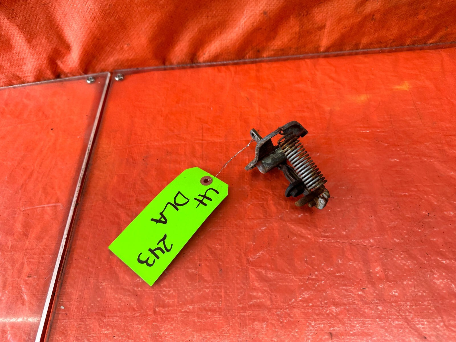 88 91 HONDA CRX   DRIVER LEFT FRONT DOOR CHECKER HINGE ARM STOPPER   OEM #2433