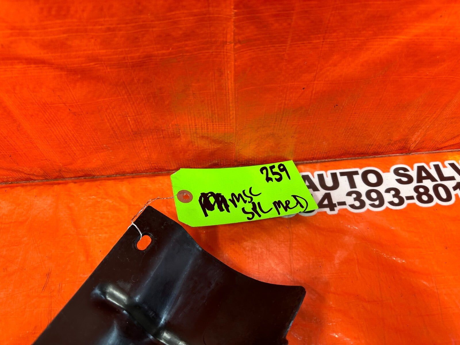 97 98 HONDA PRELUDE   FUEL TANK FILLER NECK SPLASH SHIELD PLASTIC TRIM OEM 2599