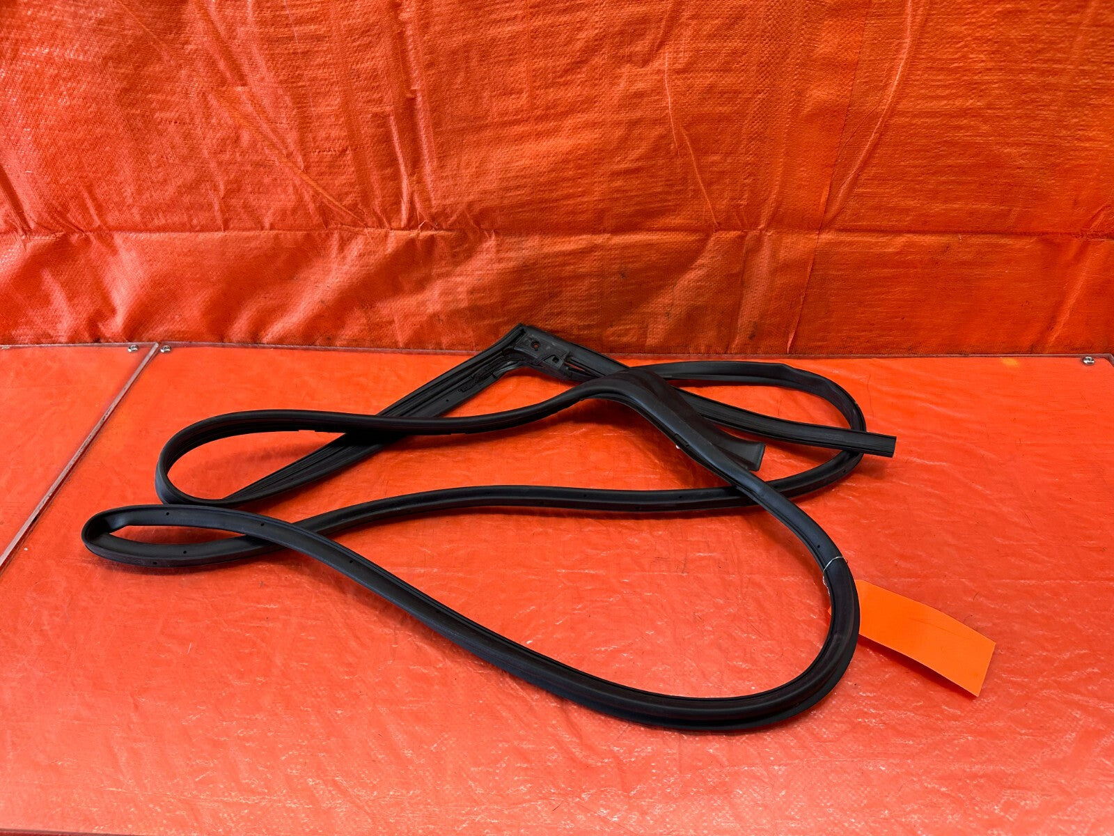 14 21 INFINITI Q50 PASSENGER RIGHT REAR DOOR WEATHER STRIP RUBBER GASKET OEM 2428