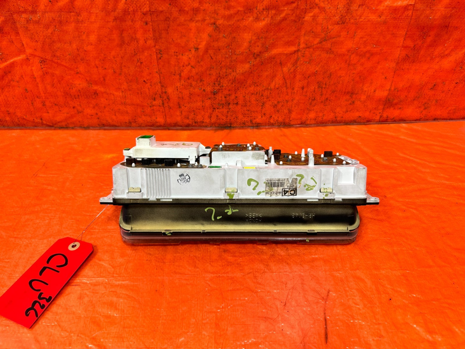 92 95 HONDA CIVIC   D16Z6   SOHC VTEC   5 SPEED MANUAL GAUGE CLUSTER OEM 32611