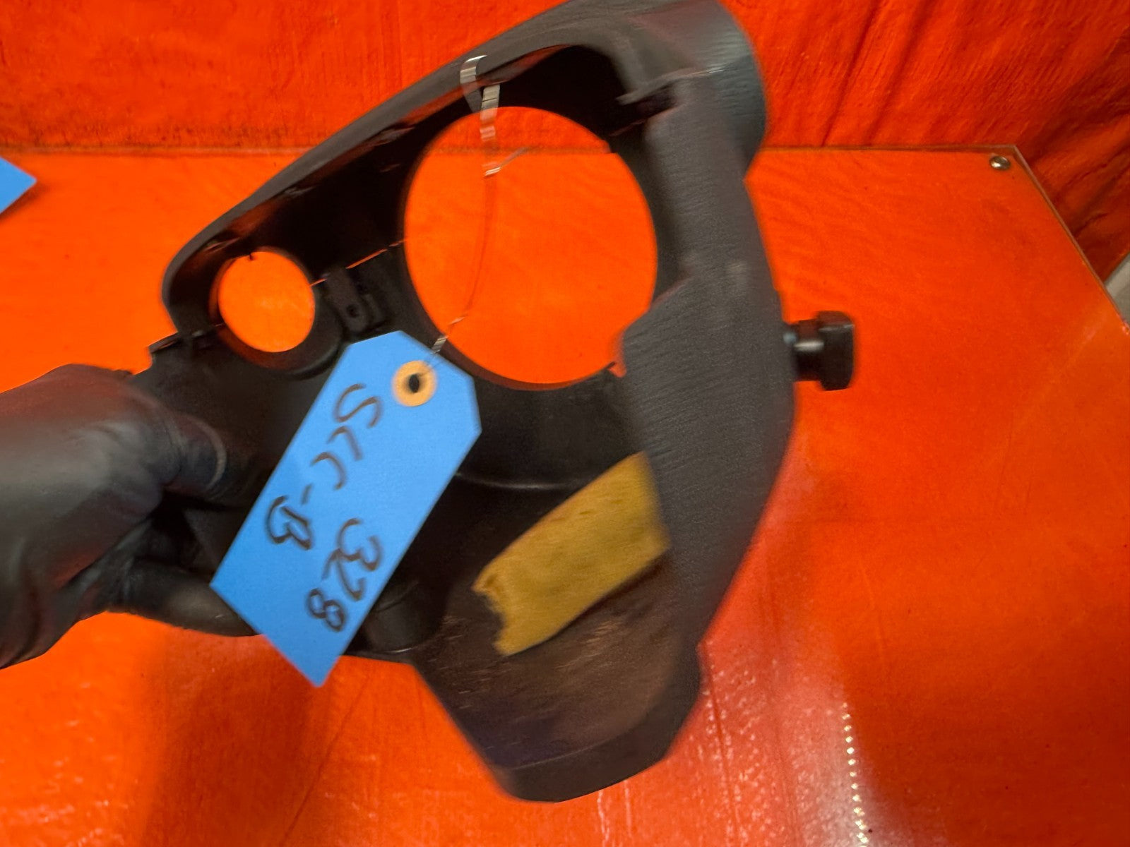 08 13 INFINITI G37 COUPE 2D   KEY IGNITION STEERING COLUMN COVER TOP BOTTOM  3289