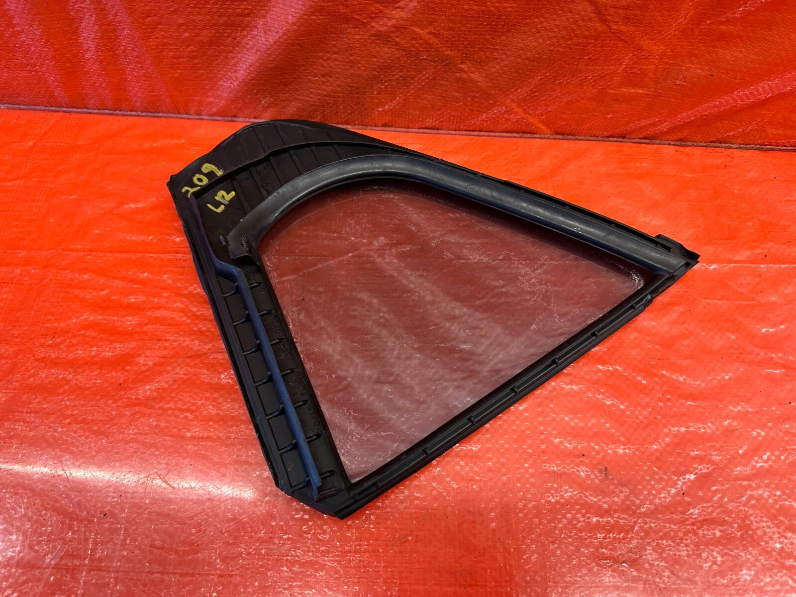 04 08 ACURA TSX   DRIVER LEFT REAR   DOOR VENT GLASS   OEM FACTORY #2098