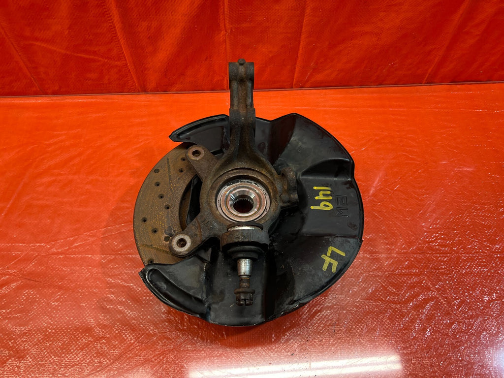02 04 ACURA RSX TYPE S   DRIVER LEFT FRONT SPINDLE KNUCKLE HUB   OEM OE #1496