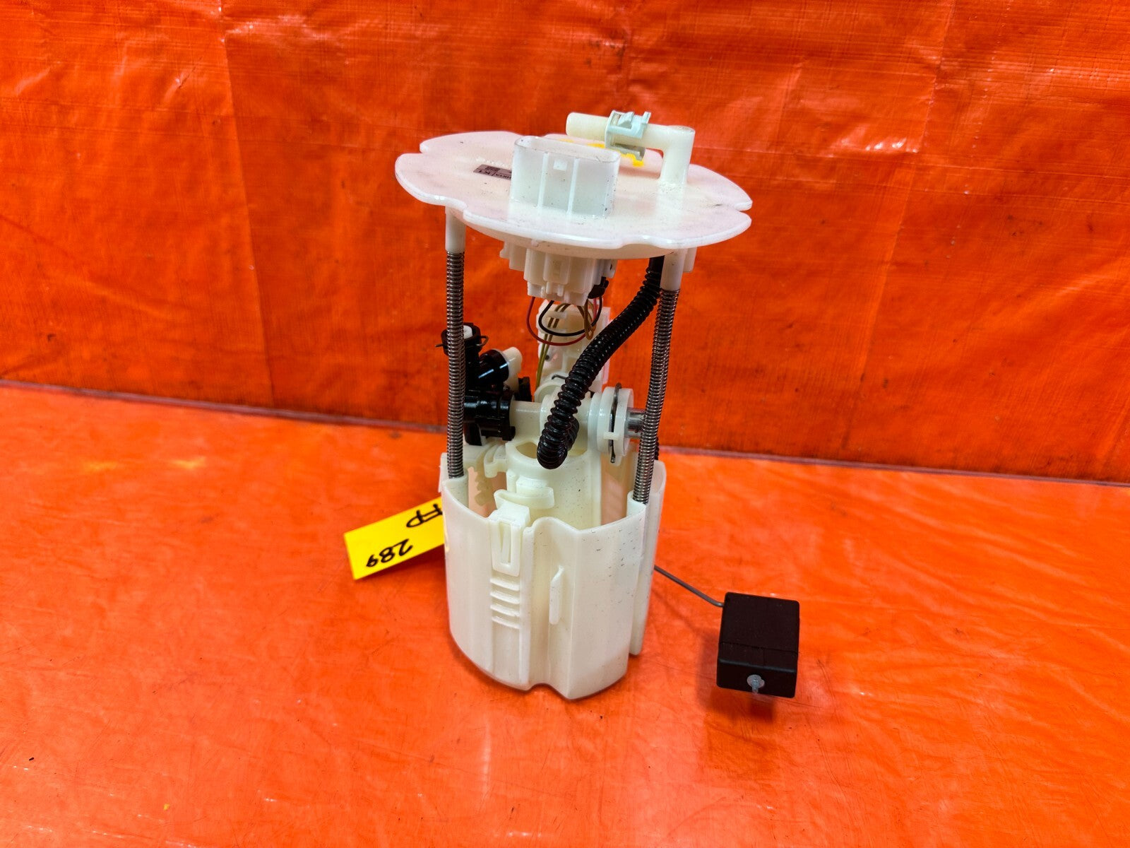 16 20 INFINITI Q50 & Q60 GASOLINE GAS FUEL PUMP SENDING UNIT W/ HOUSING OEM #2897