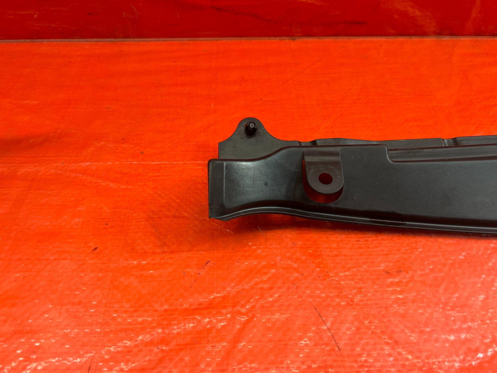 04 08 ACURA TSX   PASSENGER RIGHT   FENDER ENCLOSURE TRIM   OEM FACTORY #2097