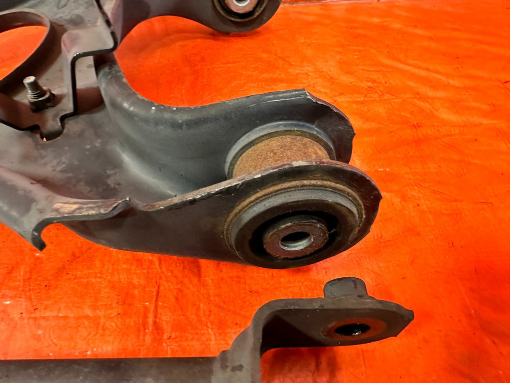 09 14 ACURA TSX   DRIVER LEFT REAR CONTROL ARMS UPPER  LOWER SET OF 3   OEM #3218