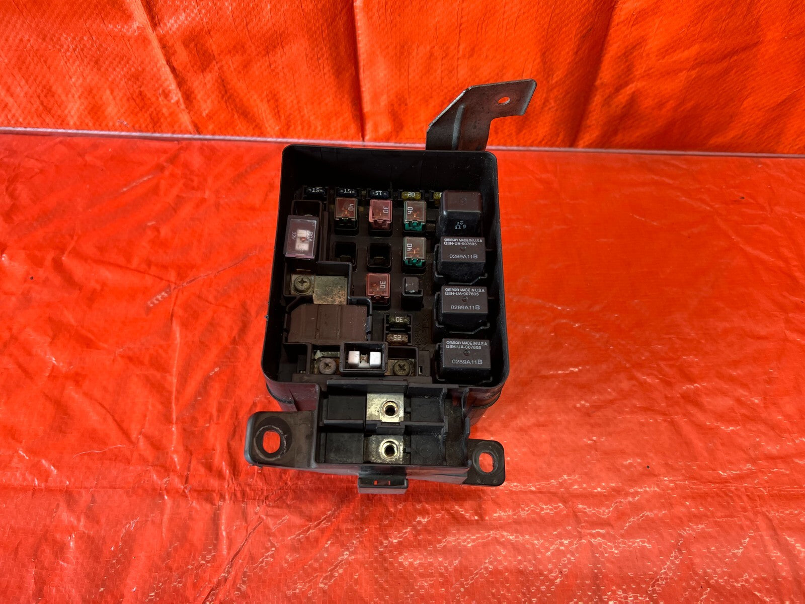 96 00 HONDA CIVIC   EXTERIOR   ENGINE BAY UNDER HOOD   FUSE BOX PANEL   OEM #1270
