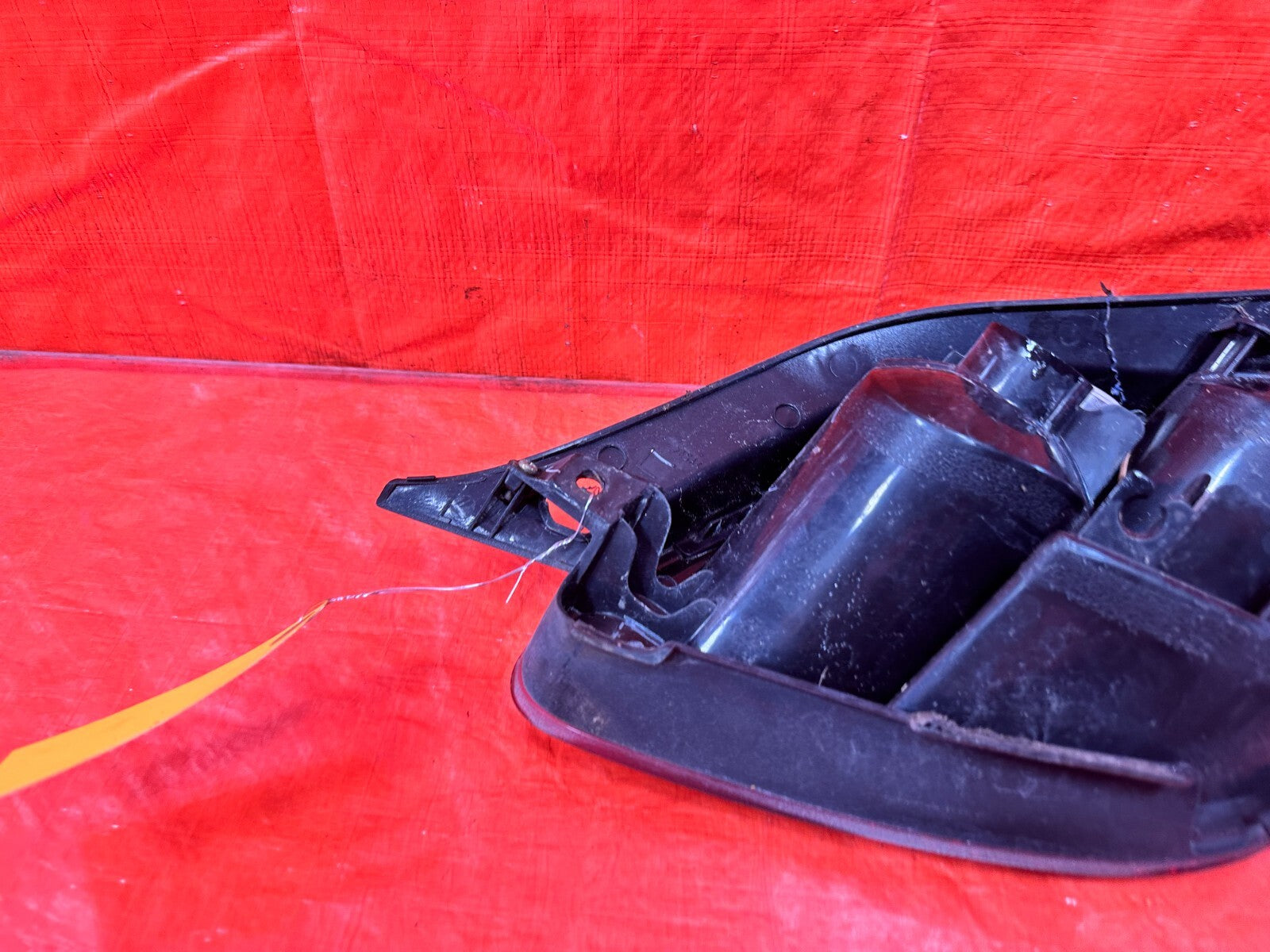 02 05 LEXUS SC430   DRIVER LEFT TAIL LIGHT TAIL LAMP   OEM FACTORY #2889