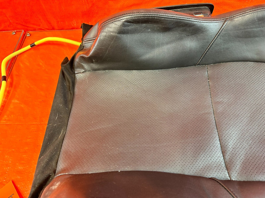 02 04 ACURA RSX   BLACK   RIGHT FRONT UPPER SEAT SKIN LEATHER COVER OEM 2714