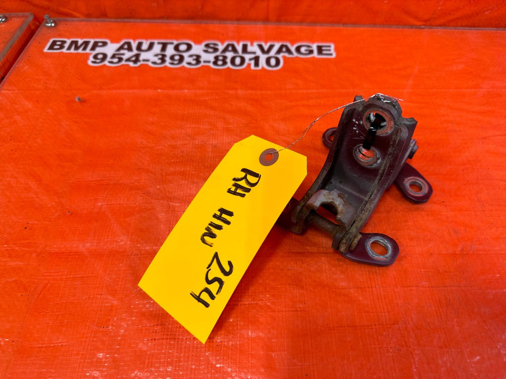 02 06 ACURA RSX   PASSENGER RIGHT FRONT DOOR HINGE SET UPPER LOWER   OEM #2541