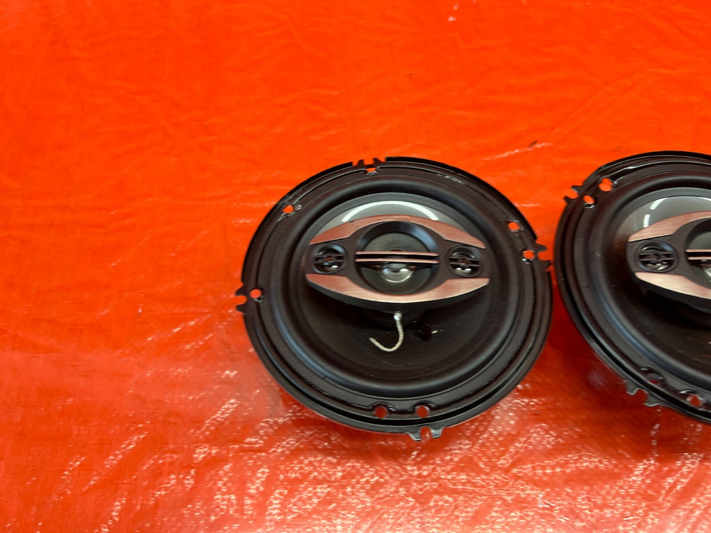AUDIO DRIFT BRAND DS A1683S SPEAKER SET OF 2 TWO   USED SPEAKER SET / PAIR 137 15
