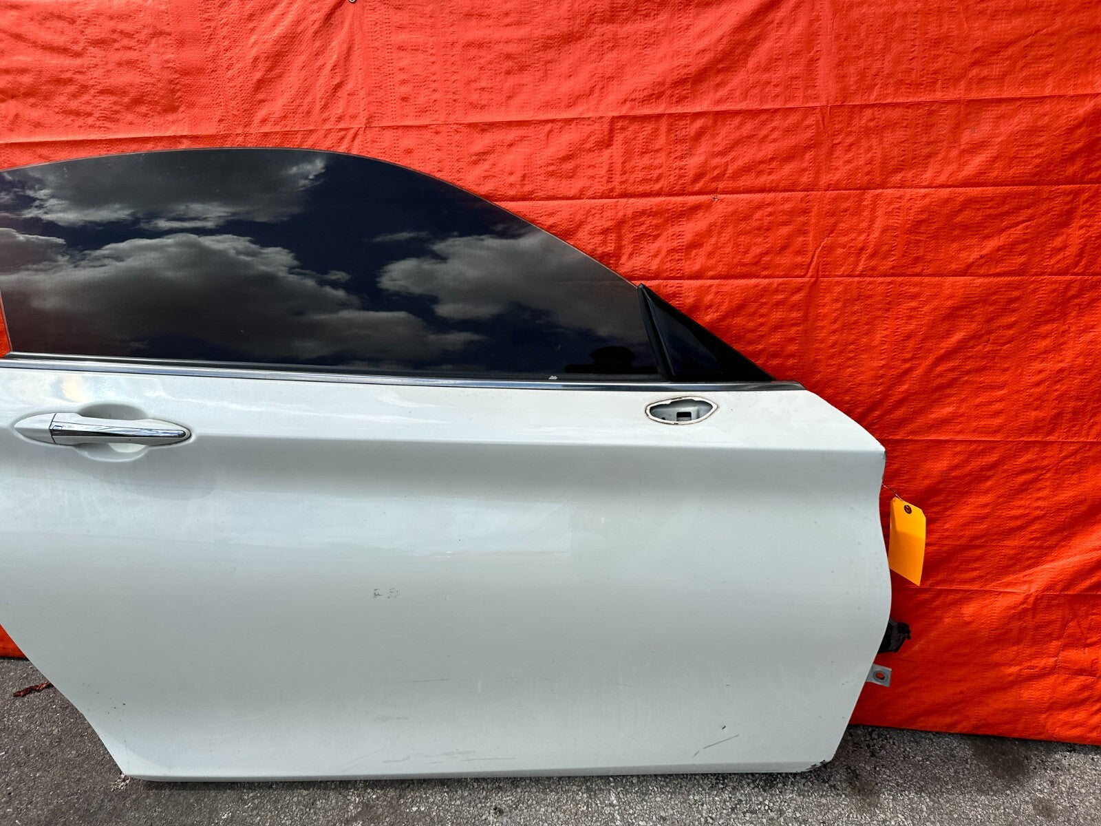 17 20 INFINITI Q60   PASSENGER RIGHT FRONT DOOR COMPLETE W/ INTERNALS   OEM #2899