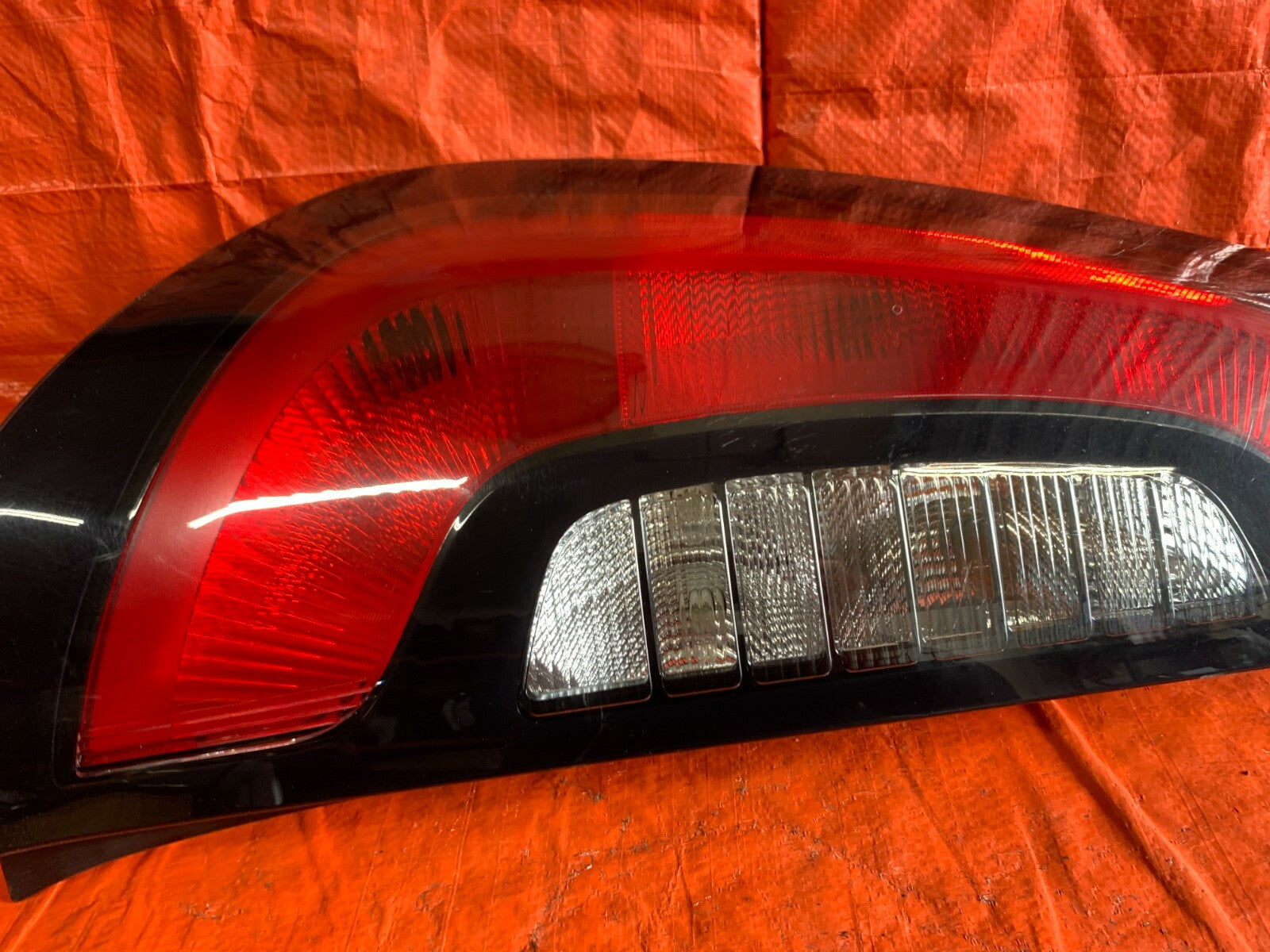 17 19 KIA SOUL 2.0L PLUS + MODEL   HALOGEN NON LED   DRIVER LEFT TAIL LIGHT OEM3
