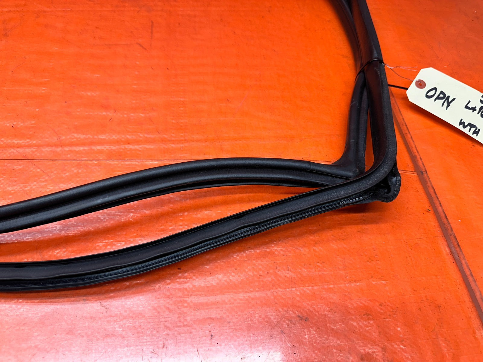 97 01 HONDA PRELUDE 2.2L INTERIOR OPEN TRIM MOLDING RUBBER LEFT RIGHT  OEM #33513