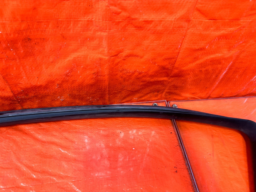 10 16 HYUNDAI GENESIS COUPE   RIGHT DOOR UPPER WEATHER STRIP SEAL OEM #29911