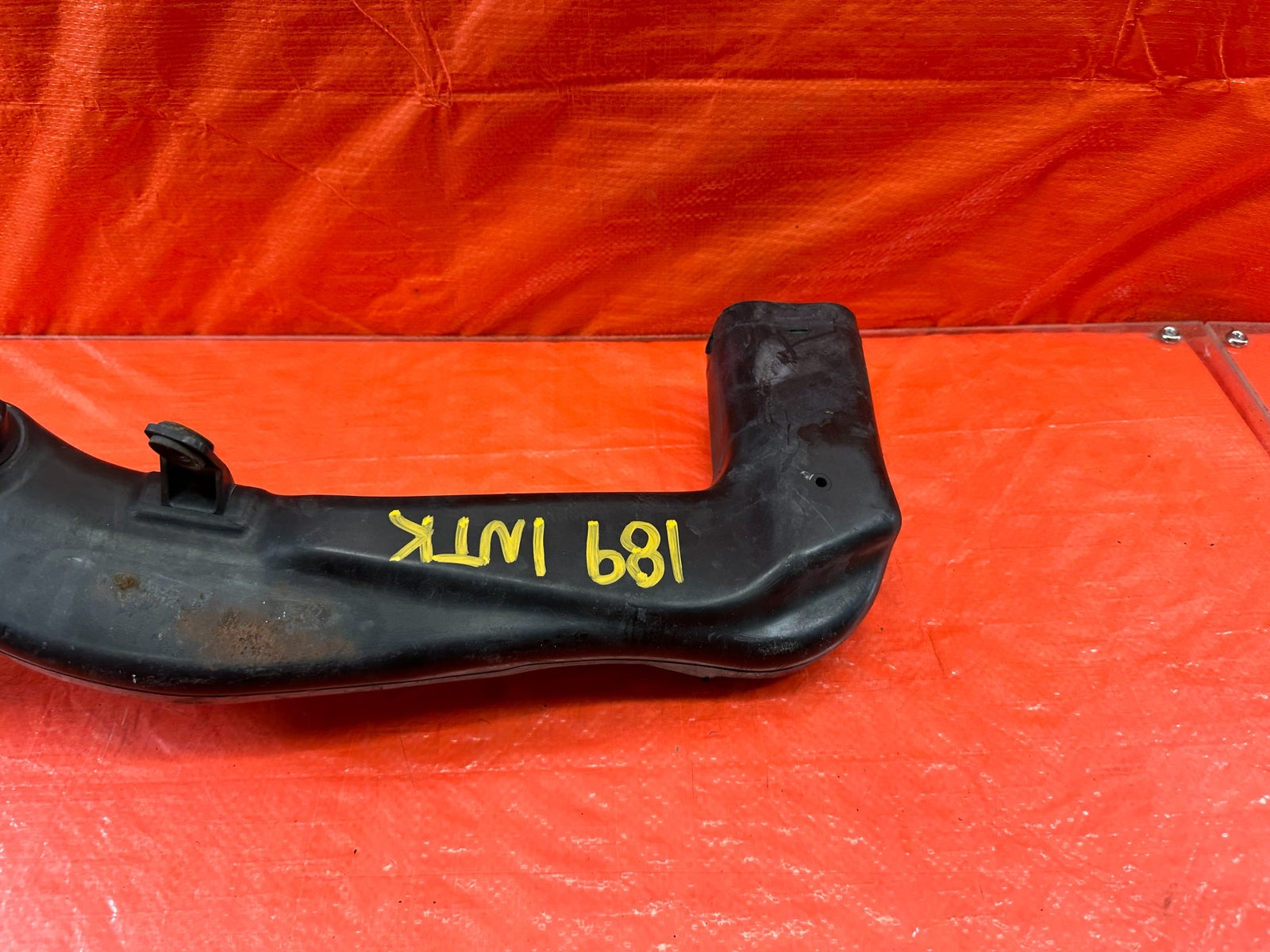 92 93 ACURA INTEGRA   INTAKE SNORKEL SECOND INLET PIPE B   OEM FACTORY #1898