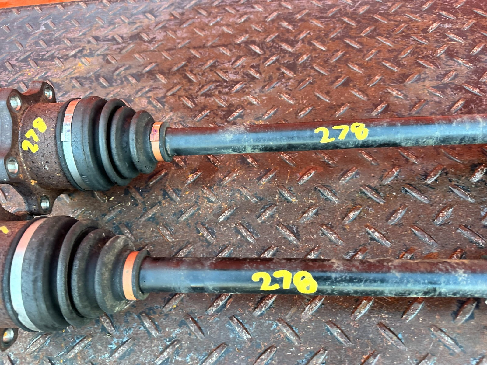 08 15 INFINITI G37 & Q60   LEFT & RIGHT   MANUAL STICK SHIFT AXLES   OEM #2787