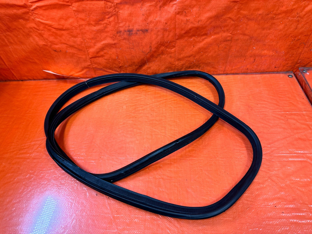 18 22 HONDA ACCORD   TRUNK MOUNTED WEATHER STRIP RUBBER GASKET LINER  OEM #3249