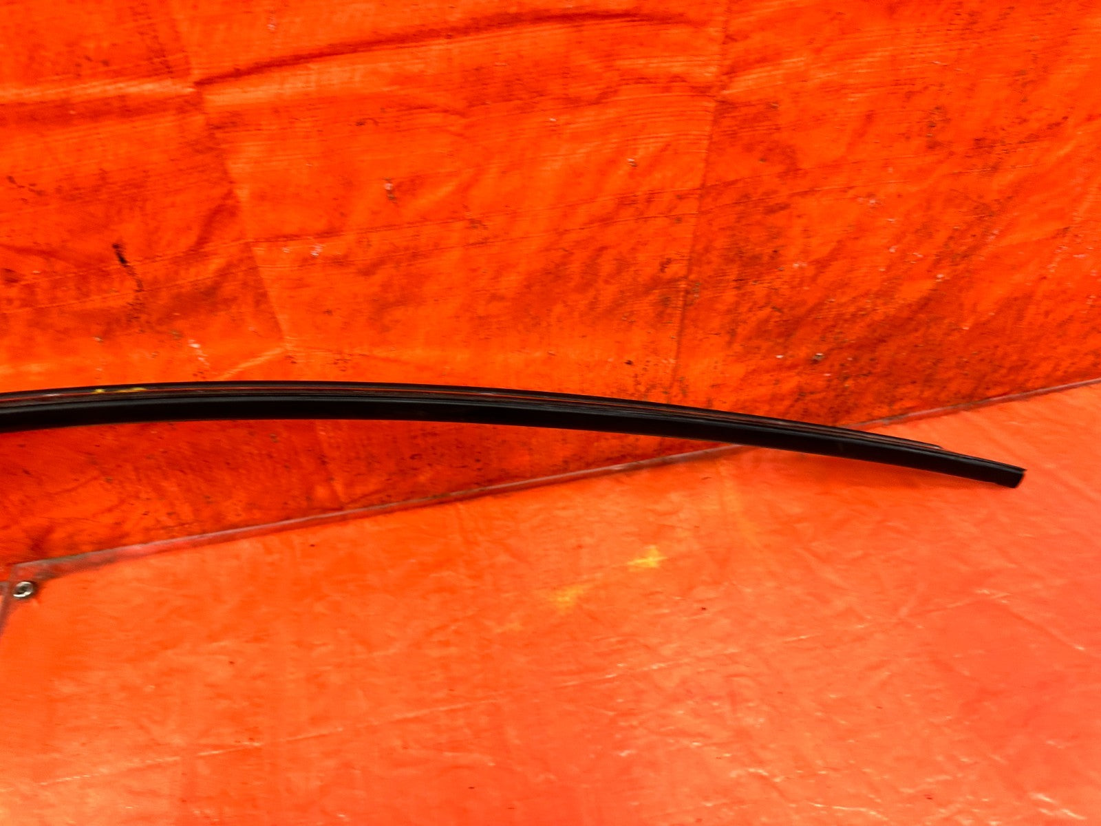 10 16 HYUNDAI GENESIS COUPE   DRIVER LEFT GLASS WINDOW DRIP MOLDING OEM #3185