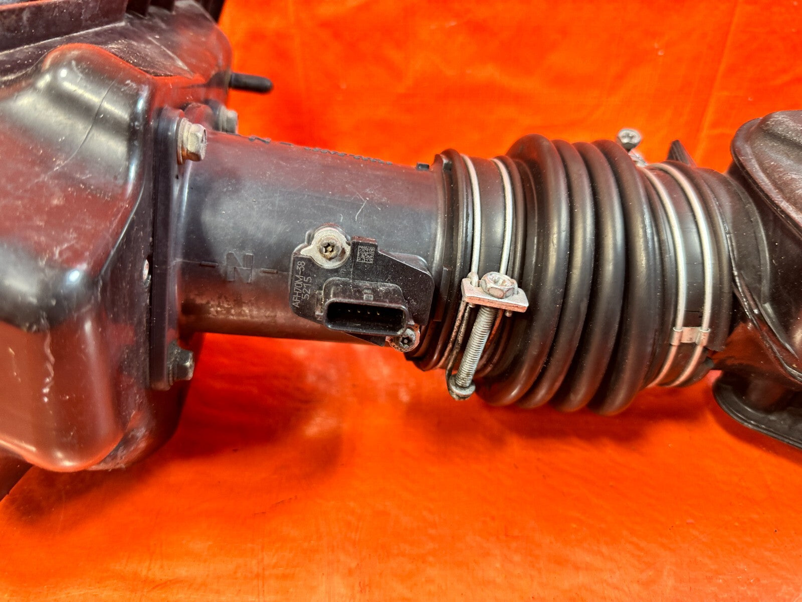 03 07 INFINITI G35 COUPE   VQ35DE AIR INTAKE ARM W/ MAF SENSOR   OEM #2987